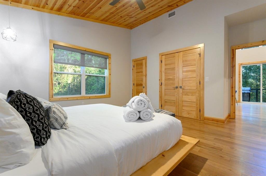 639 Woodland Hills Trail