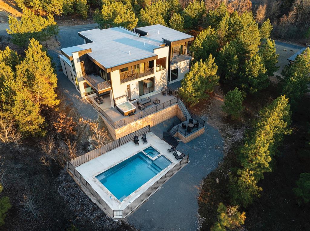 83 Sweet Magnolia Lane