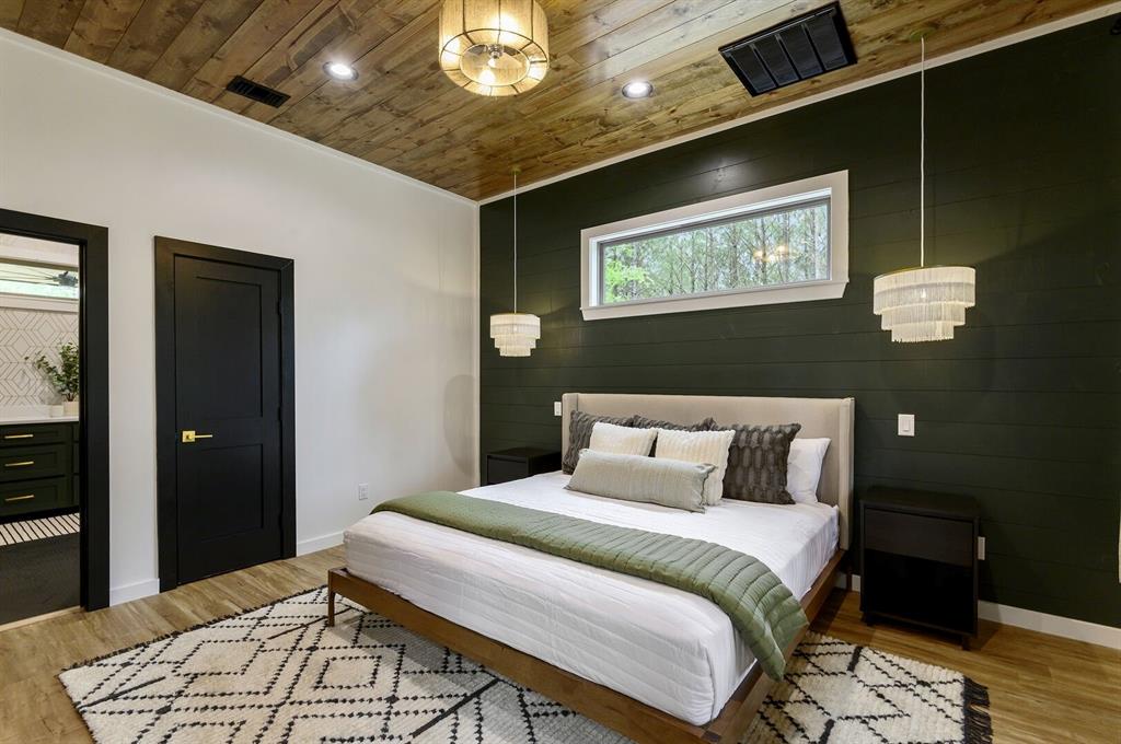 33 Bear Cedar Trail