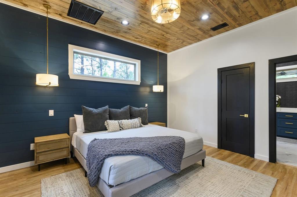 33 Bear Cedar Trail