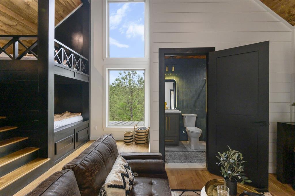 33 Bear Cedar Trail