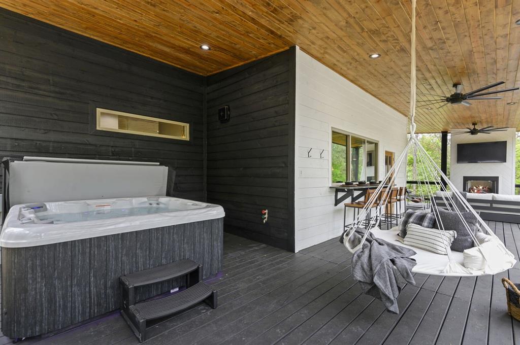 33 Bear Cedar Trail