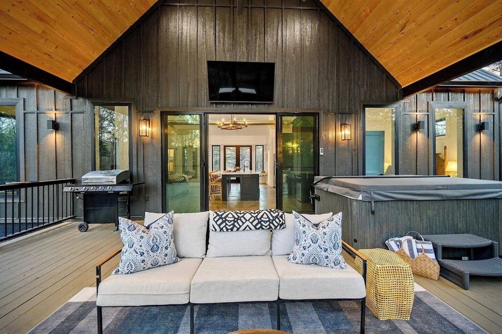 2427 Camp Ranch Road