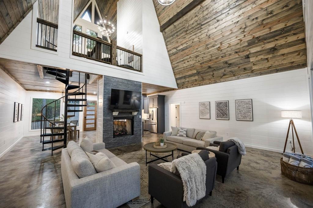 316 Triton Trail