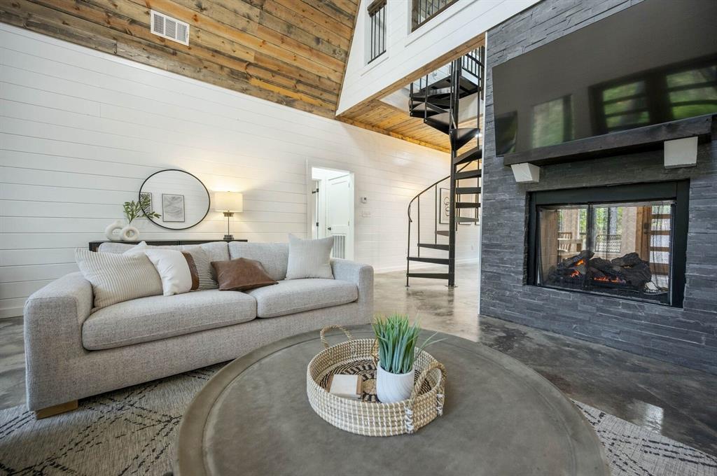 316 Triton Trail