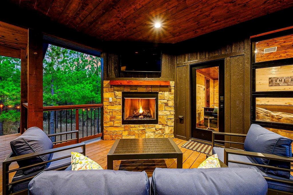 175 Twisted Vine Court