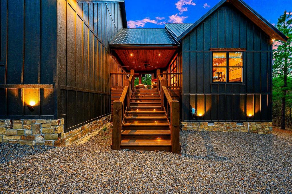 175 Twisted Vine Court