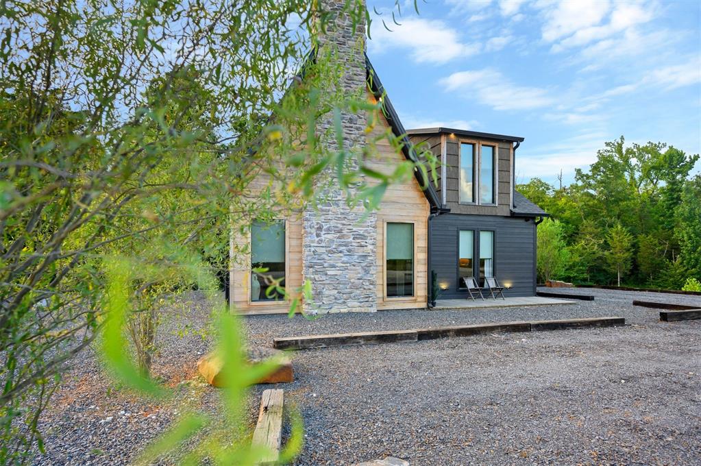 247 Lookout Pines Trail