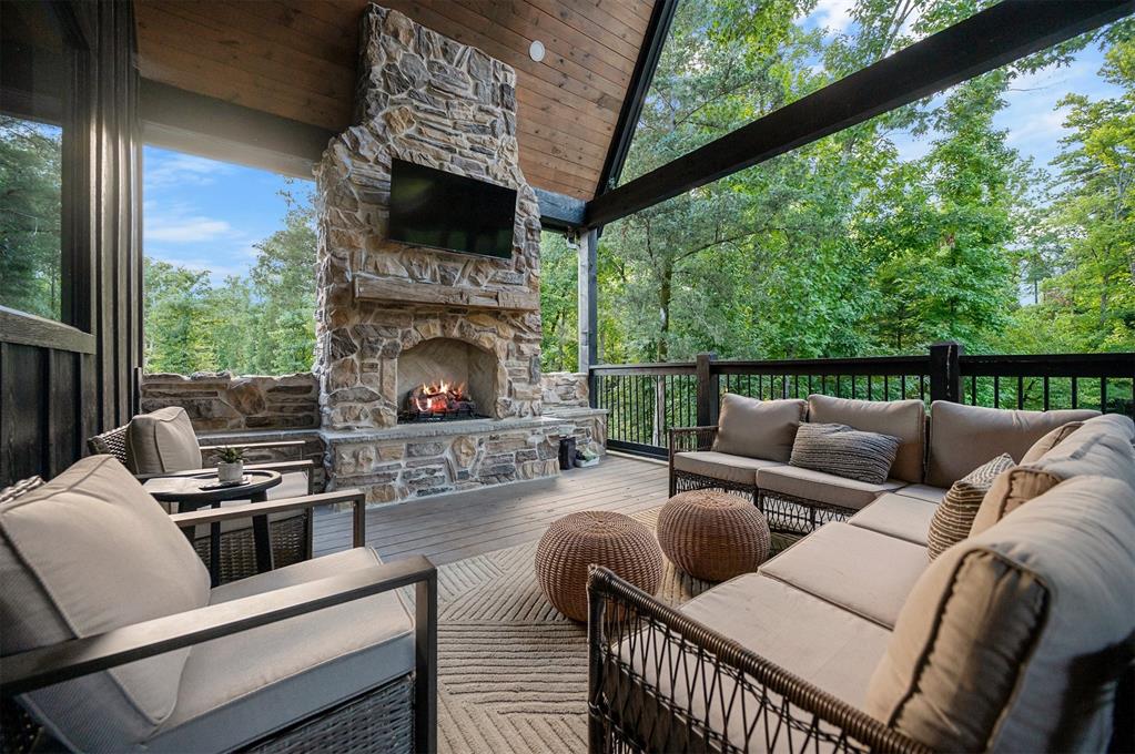 247 Lookout Pines Trail