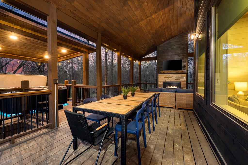 250 Crooked Stick Trail