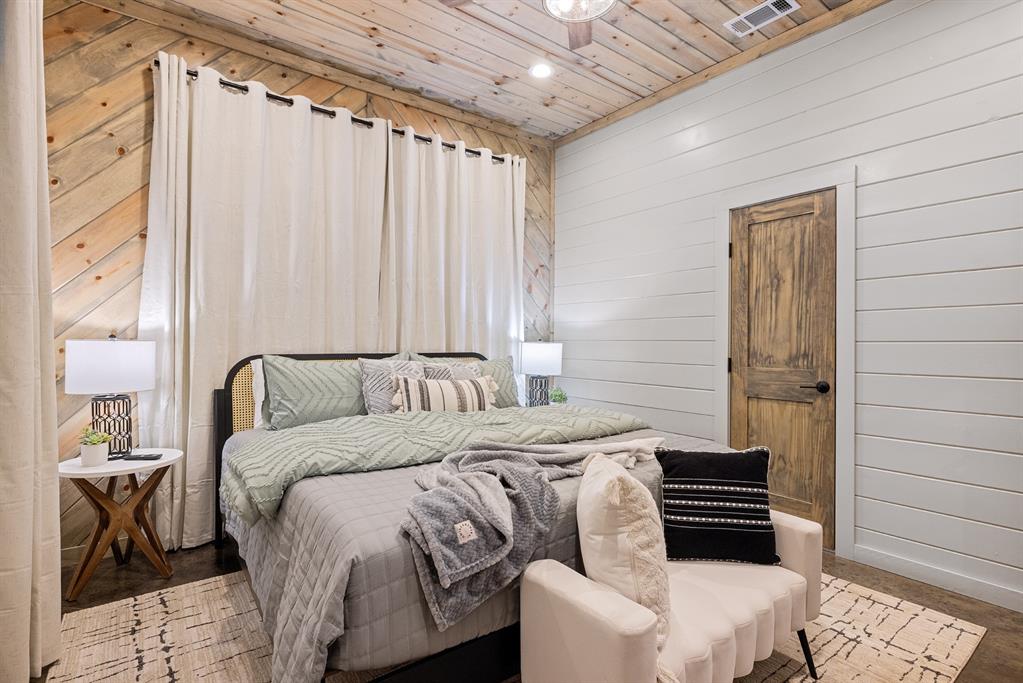 250 Crooked Stick Trail