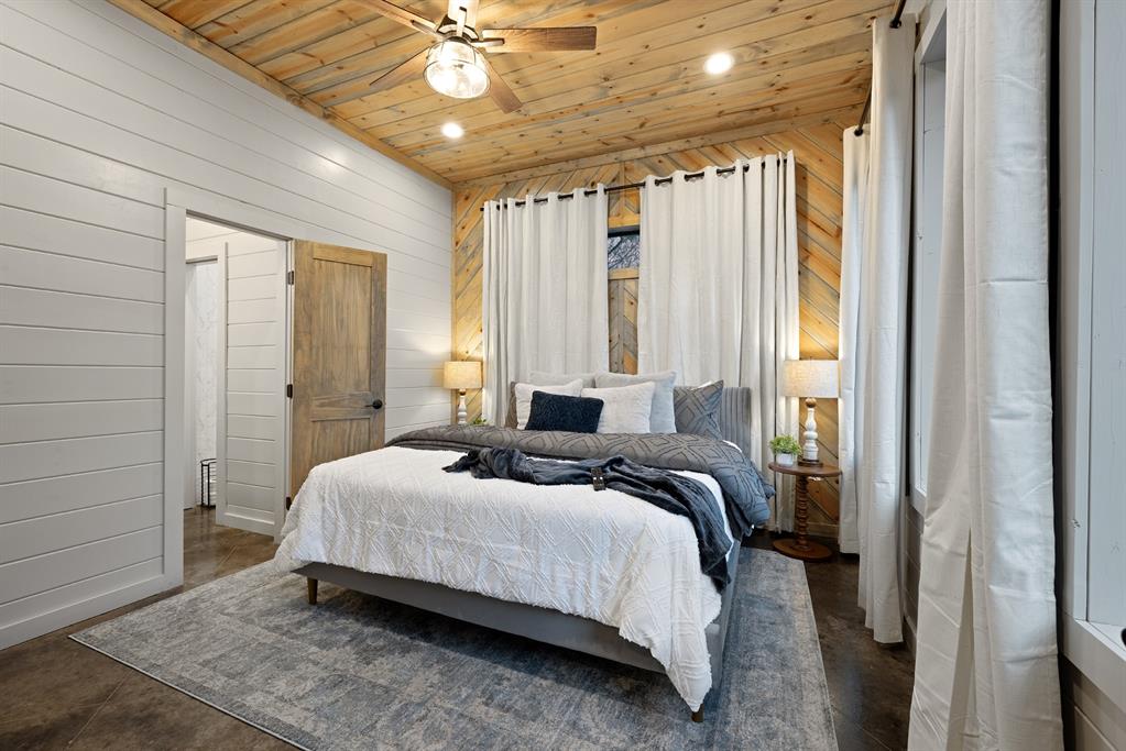 250 Crooked Stick Trail