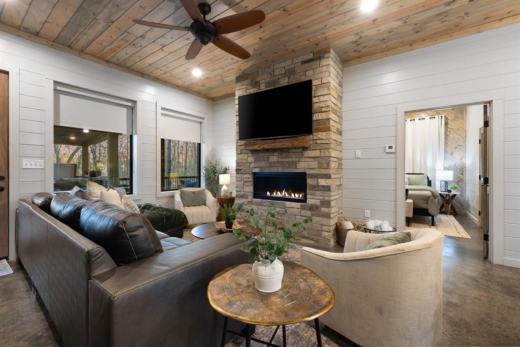 250 Crooked Stick Trail