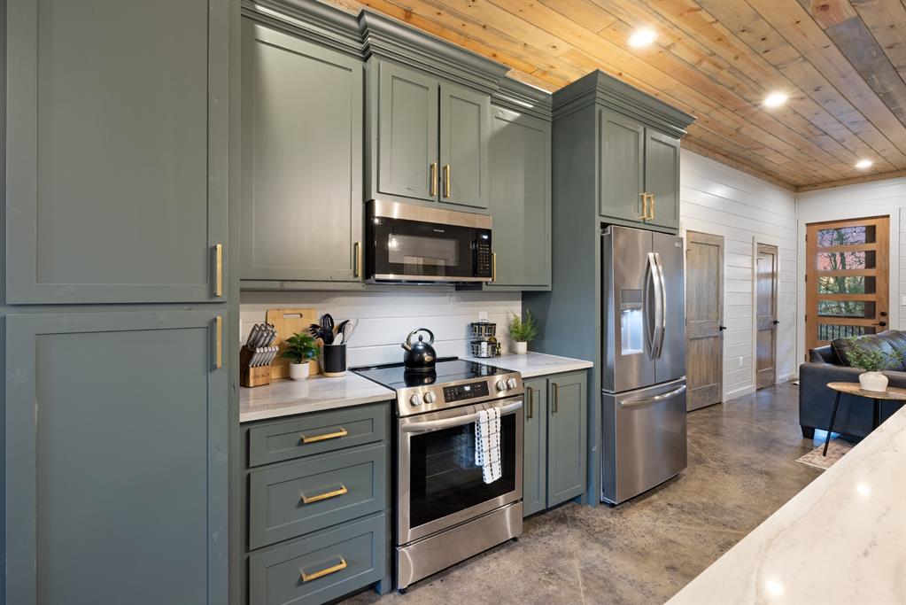 250 Crooked Stick Trail