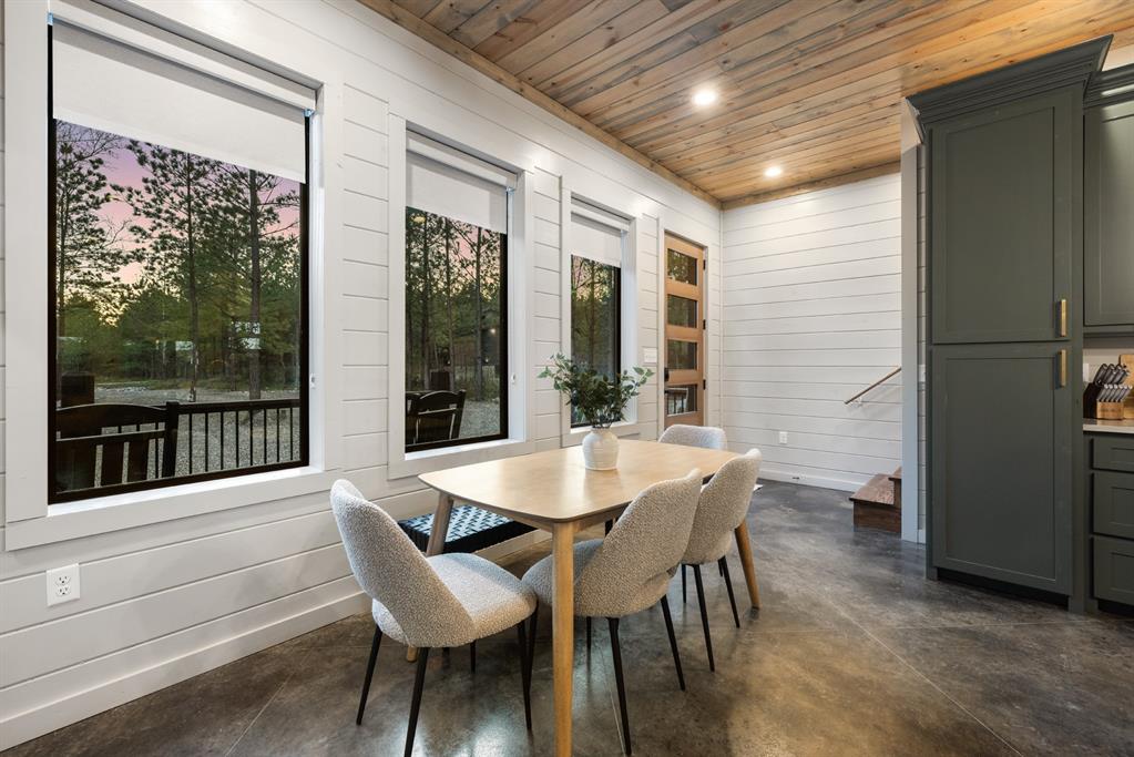 250 Crooked Stick Trail