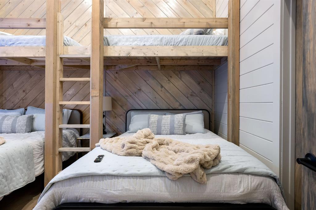 250 Crooked Stick Trail