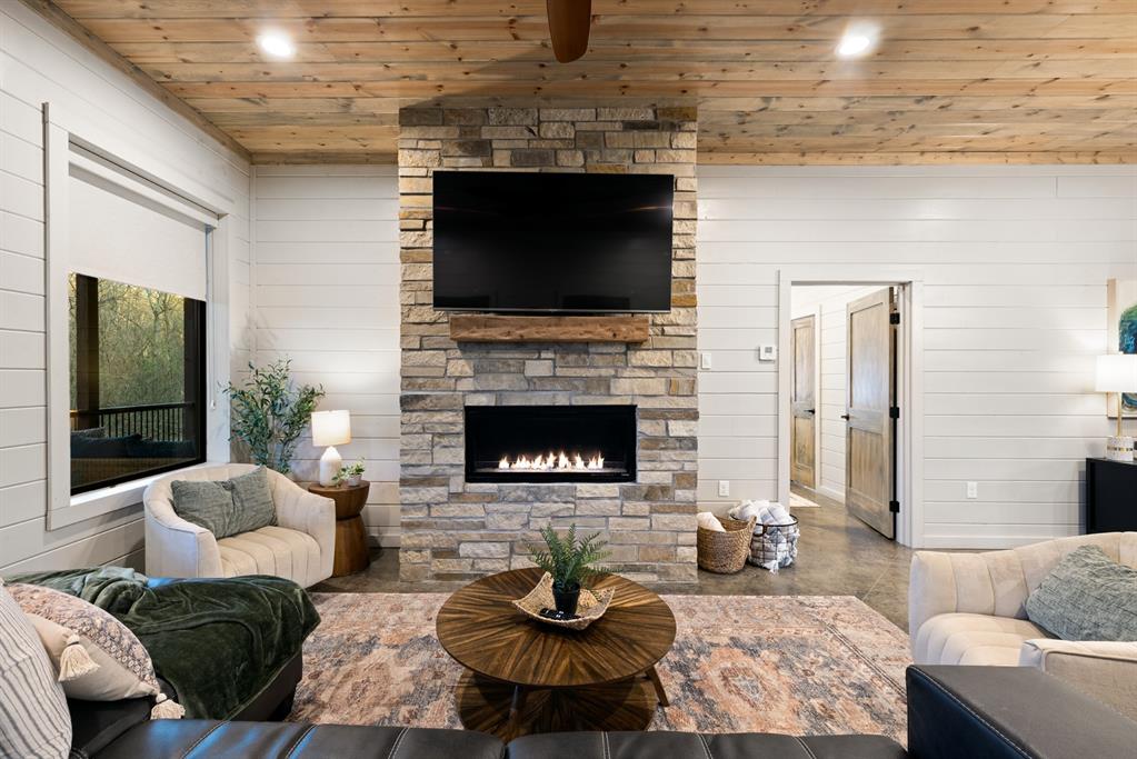 250 Crooked Stick Trail