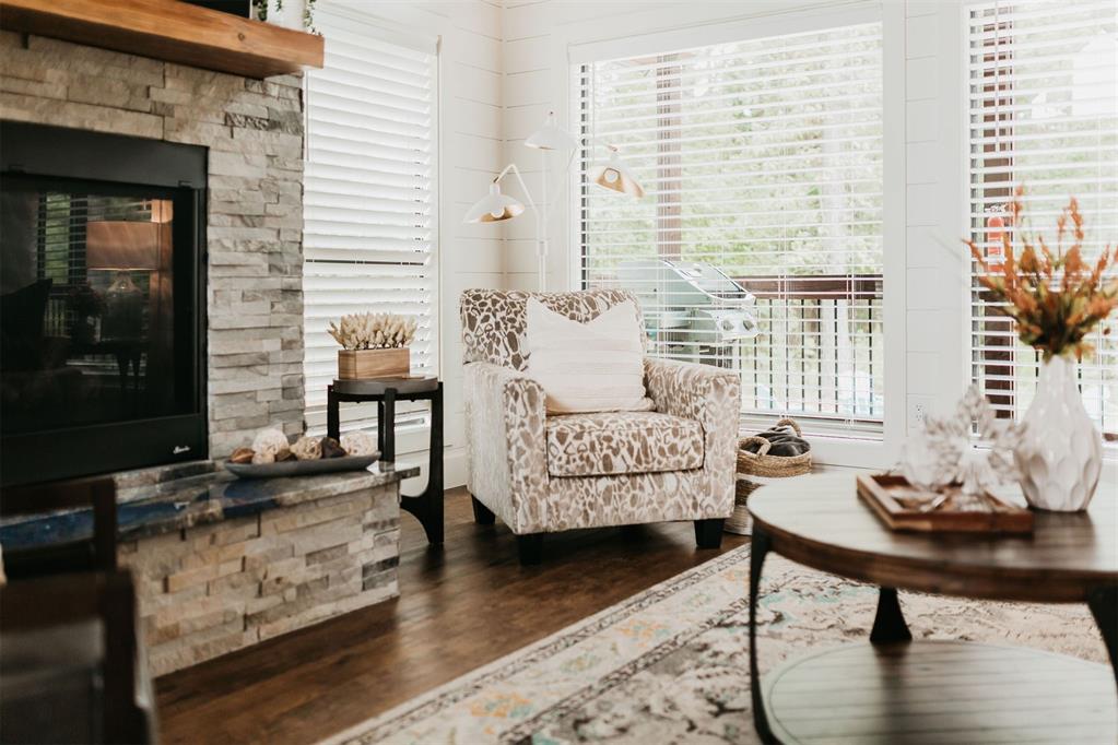 725 Sugarberry Trail