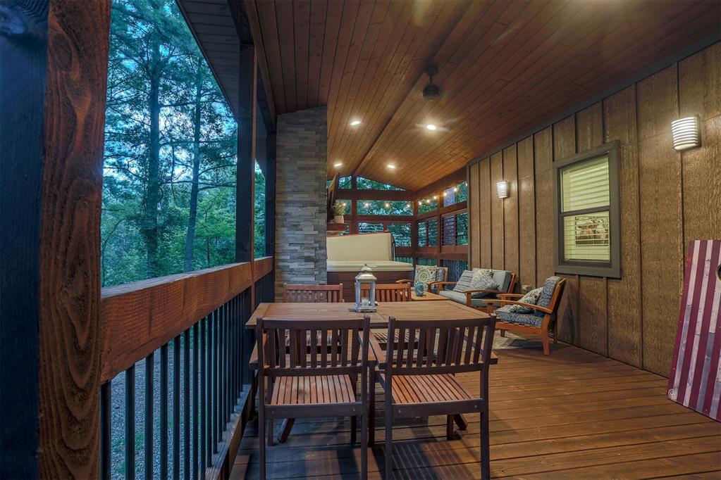 725 Sugarberry Trail