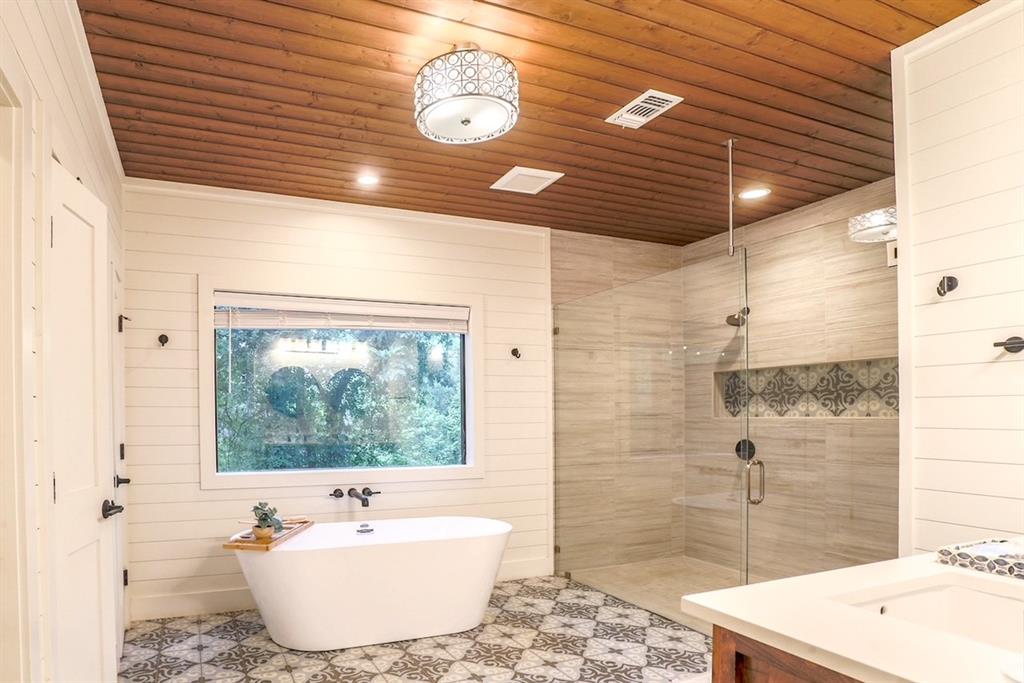 725 Sugarberry Trail