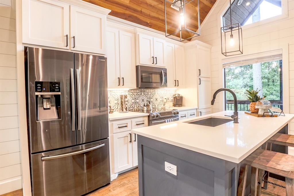 725 Sugarberry Trail