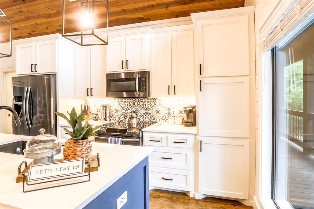 725 Sugarberry Trail