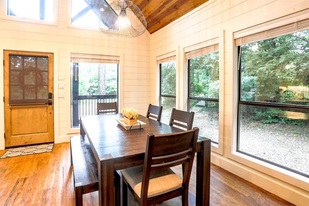725 Sugarberry Trail