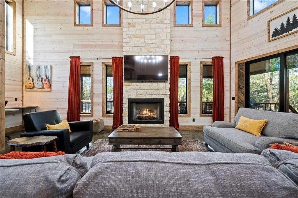 37 Treeline Court