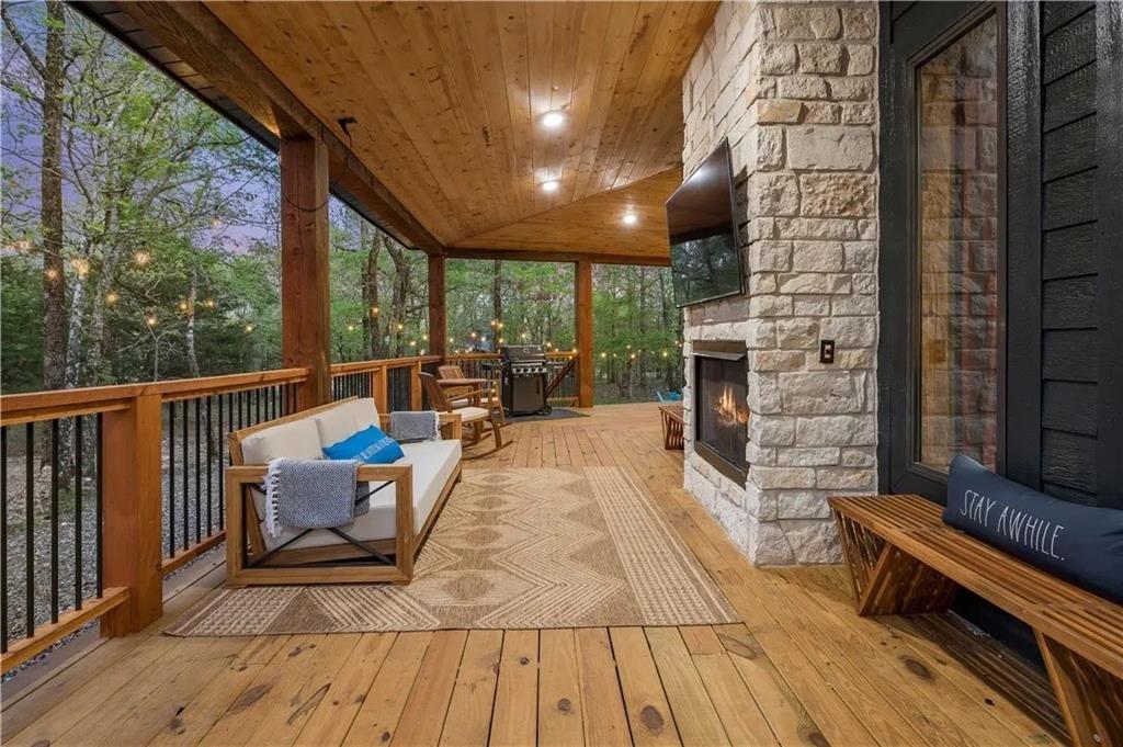 37 Treeline Court