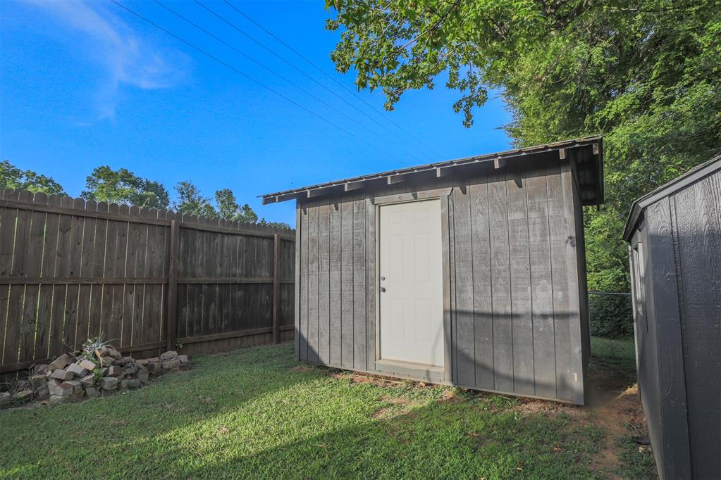 1602 Lincoln Circle