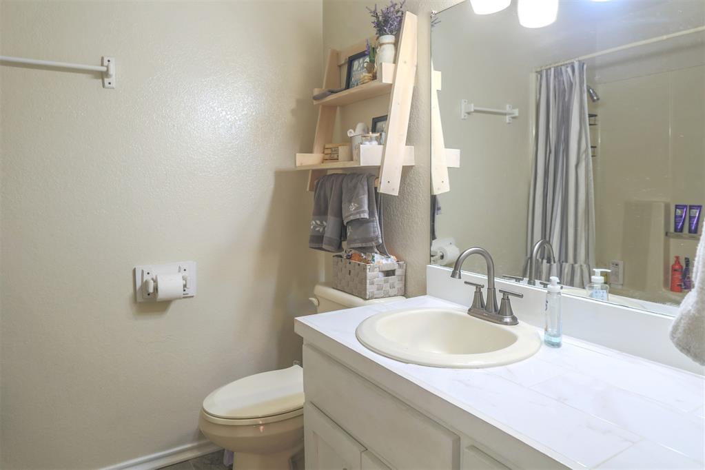 1602 Lincoln Circle