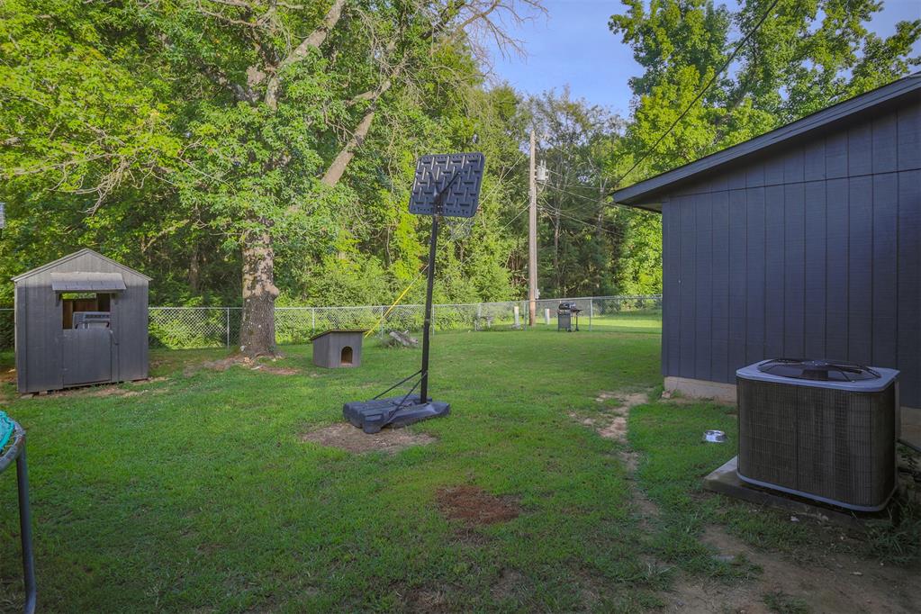 1602 Lincoln Circle