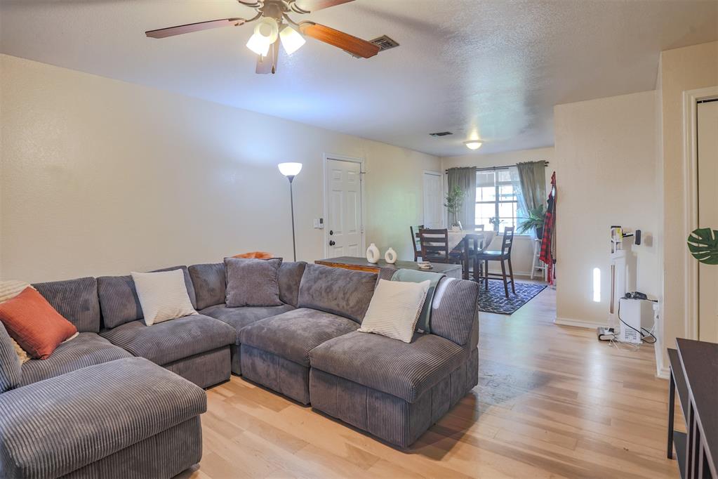 1602 Lincoln Circle