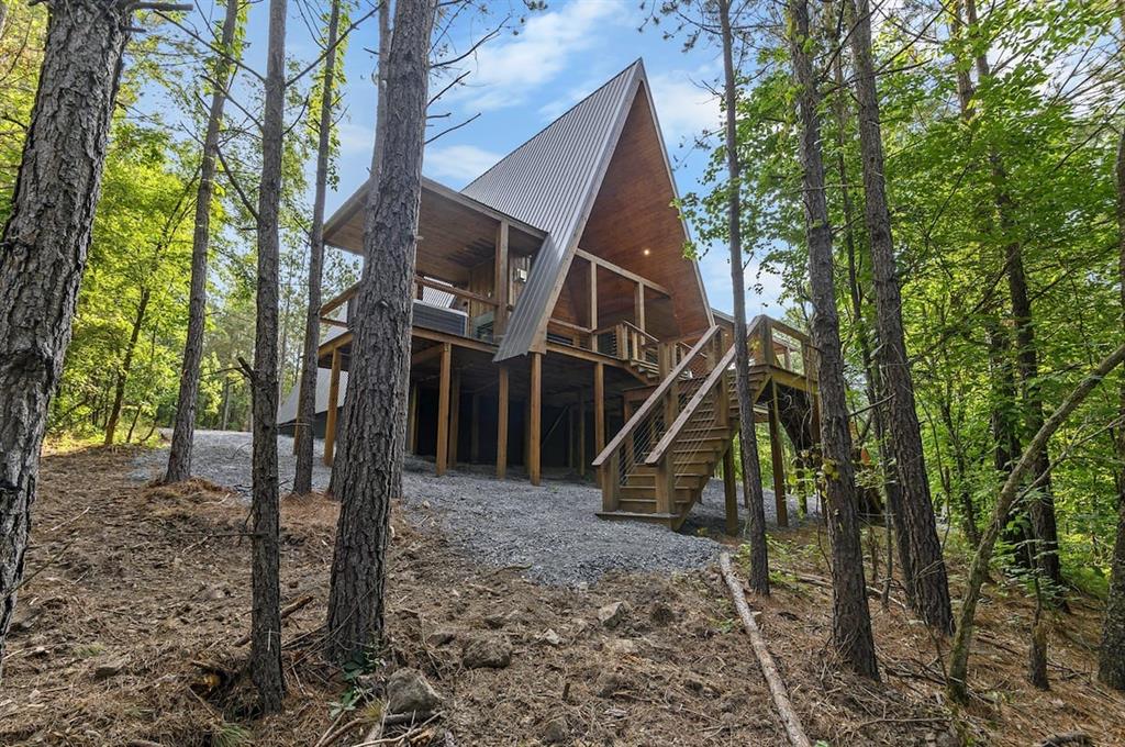 881 Woodland Bluff Trail