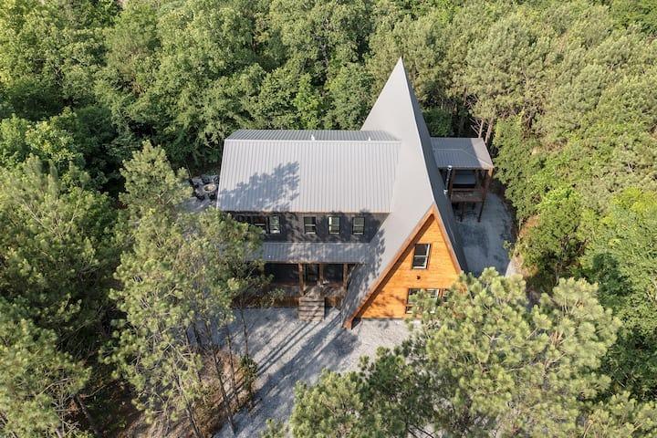 881 Woodland Bluff Trail