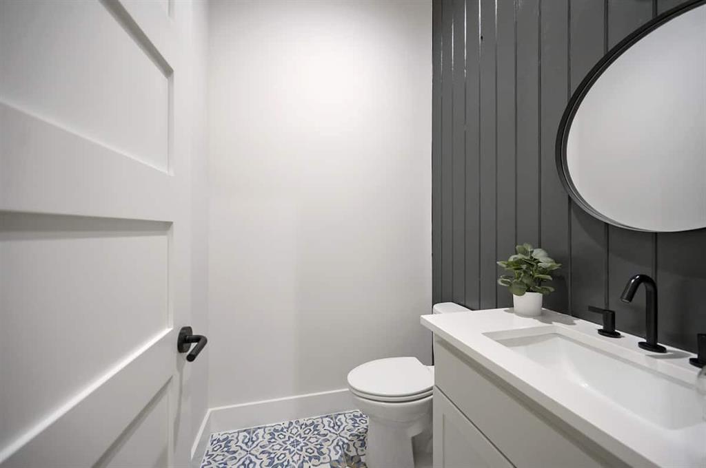 881 Woodland Bluff Trail