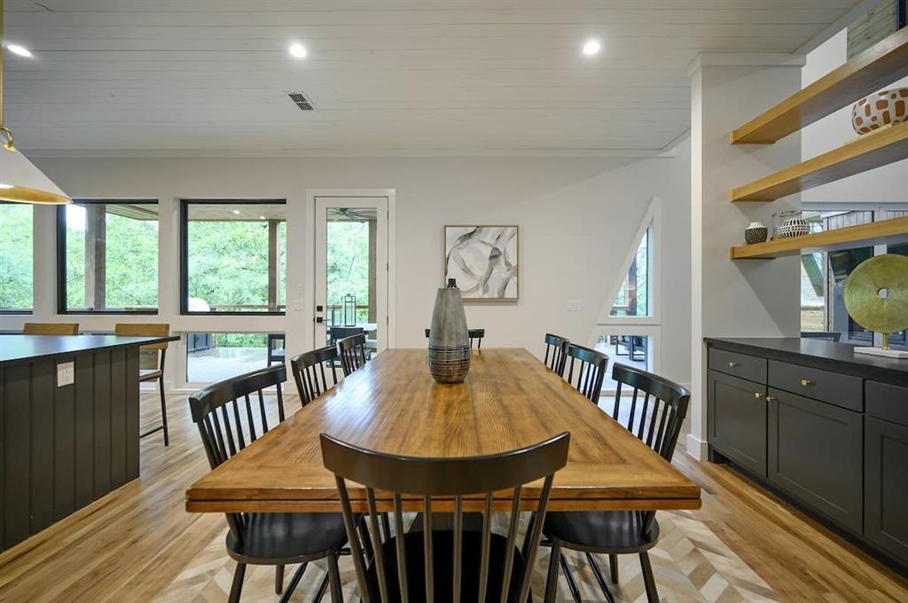 881 Woodland Bluff Trail