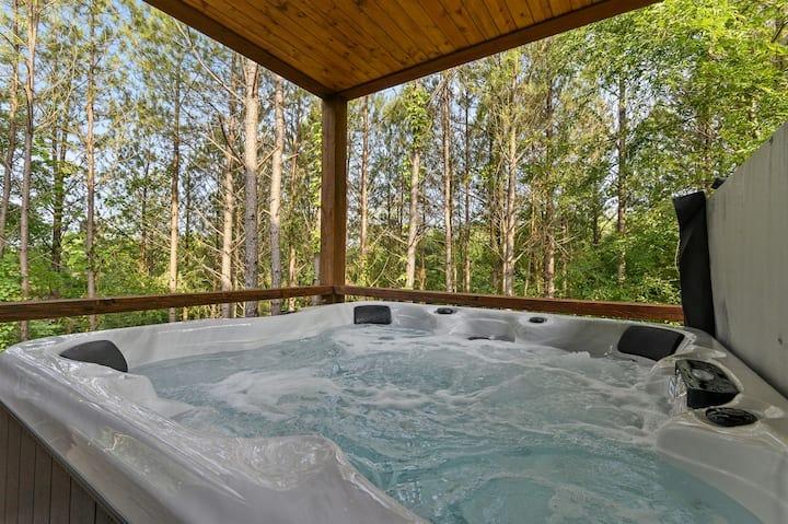 881 Woodland Bluff Trail