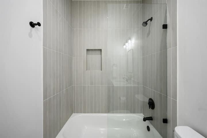 881 Woodland Bluff Trail