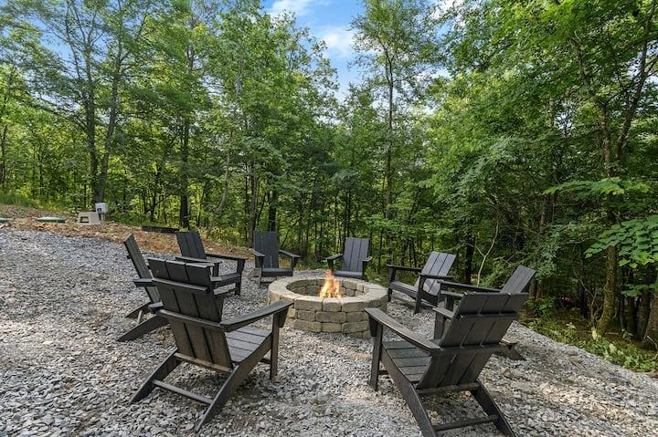 881 Woodland Bluff Trail