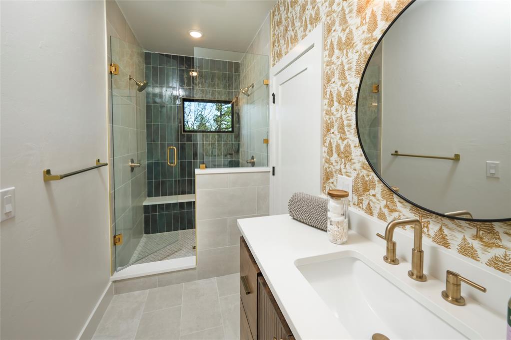 24 Cedar Summit Trail