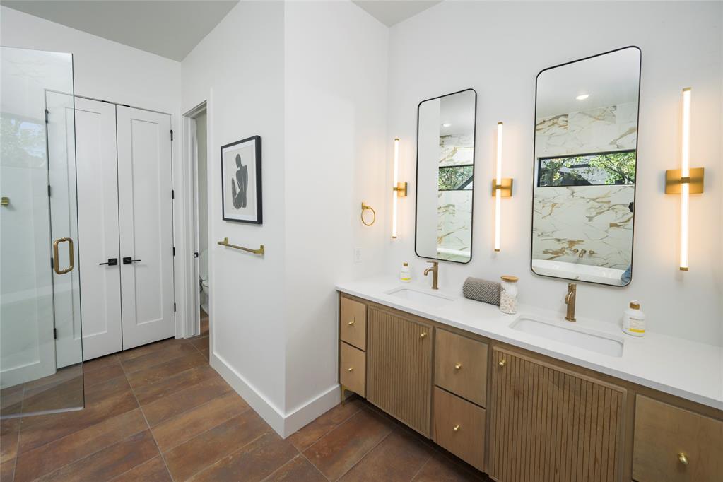24 Cedar Summit Trail