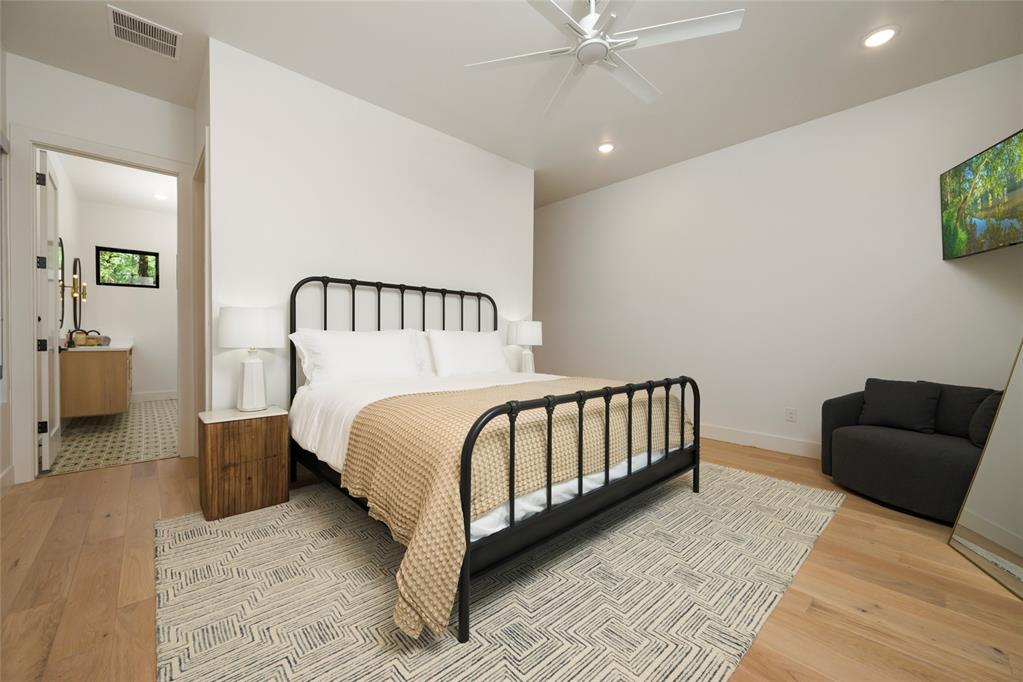 971 Timberline Trail
