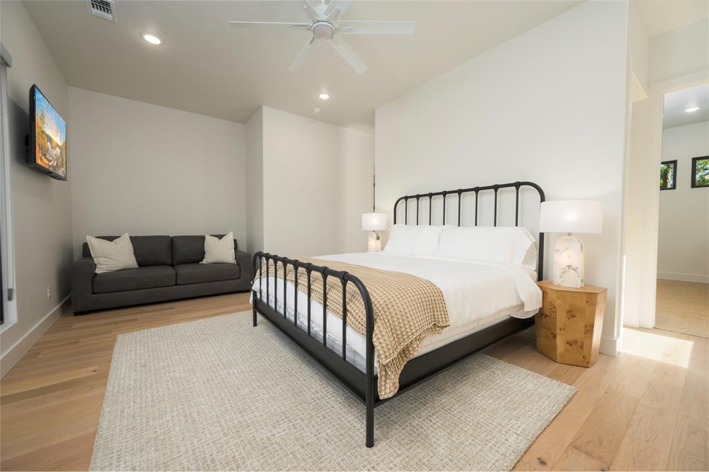971 Timberline Trail