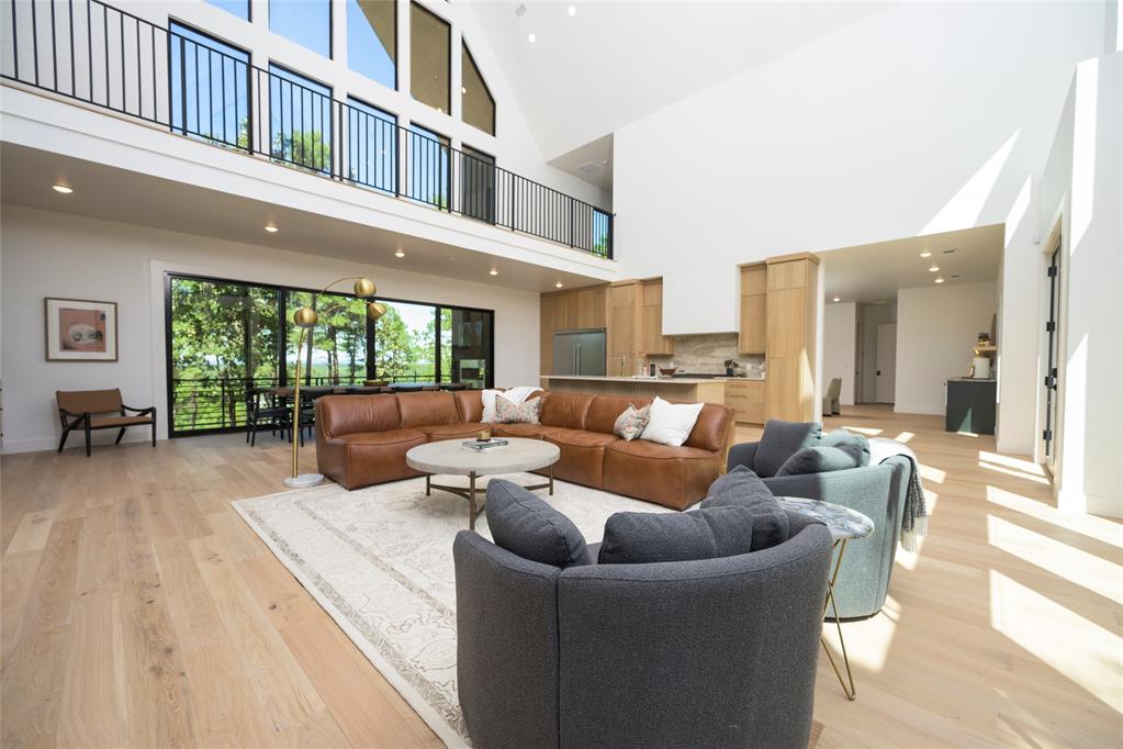 971 Timberline Trail