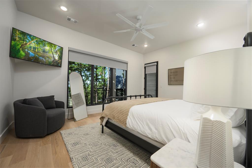 971 Timberline Trail