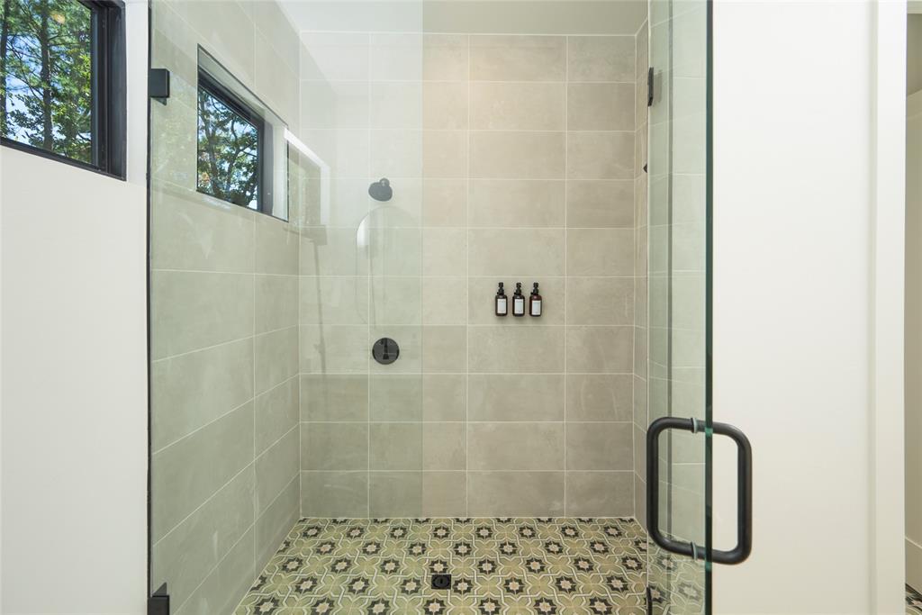 971 Timberline Trail