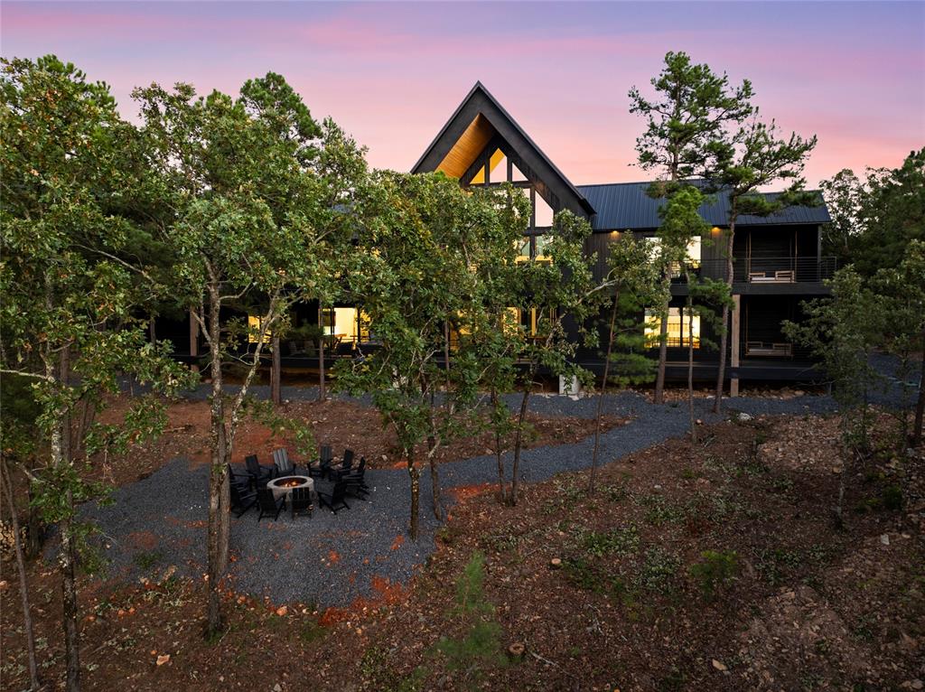 971 Timberline Trail