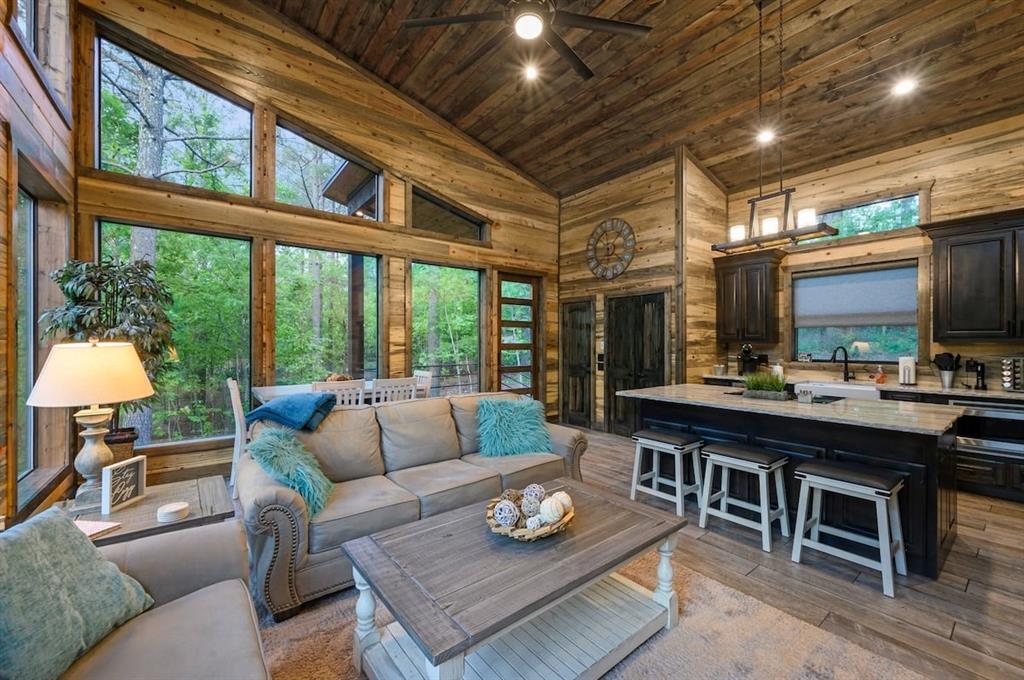 1564 Pine Hills Road