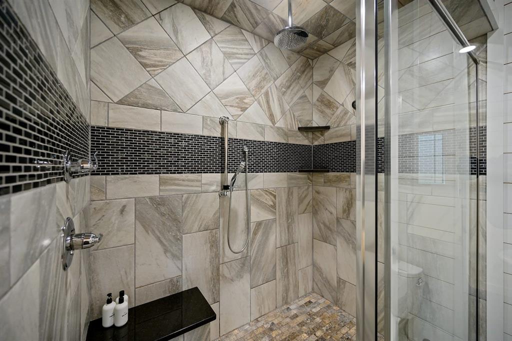 266 Hickory Leaf Trail